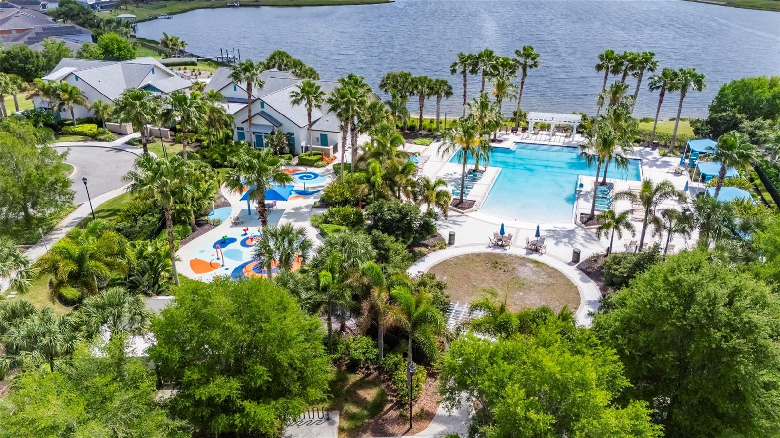 LUCAYA LAKE CLUB PH 2E - Residential