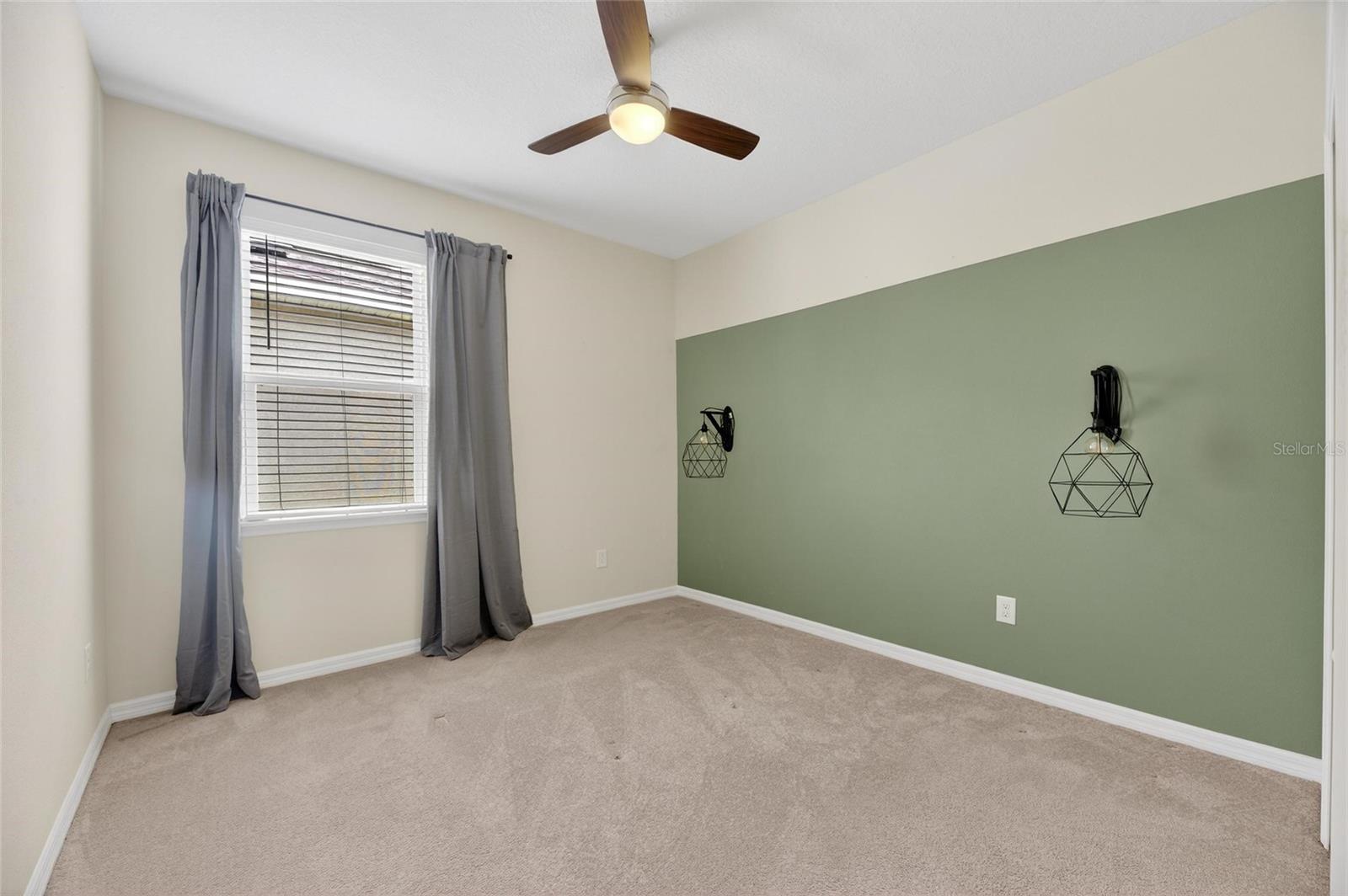 LUCAYA LAKE CLUB PH 2E - Residential