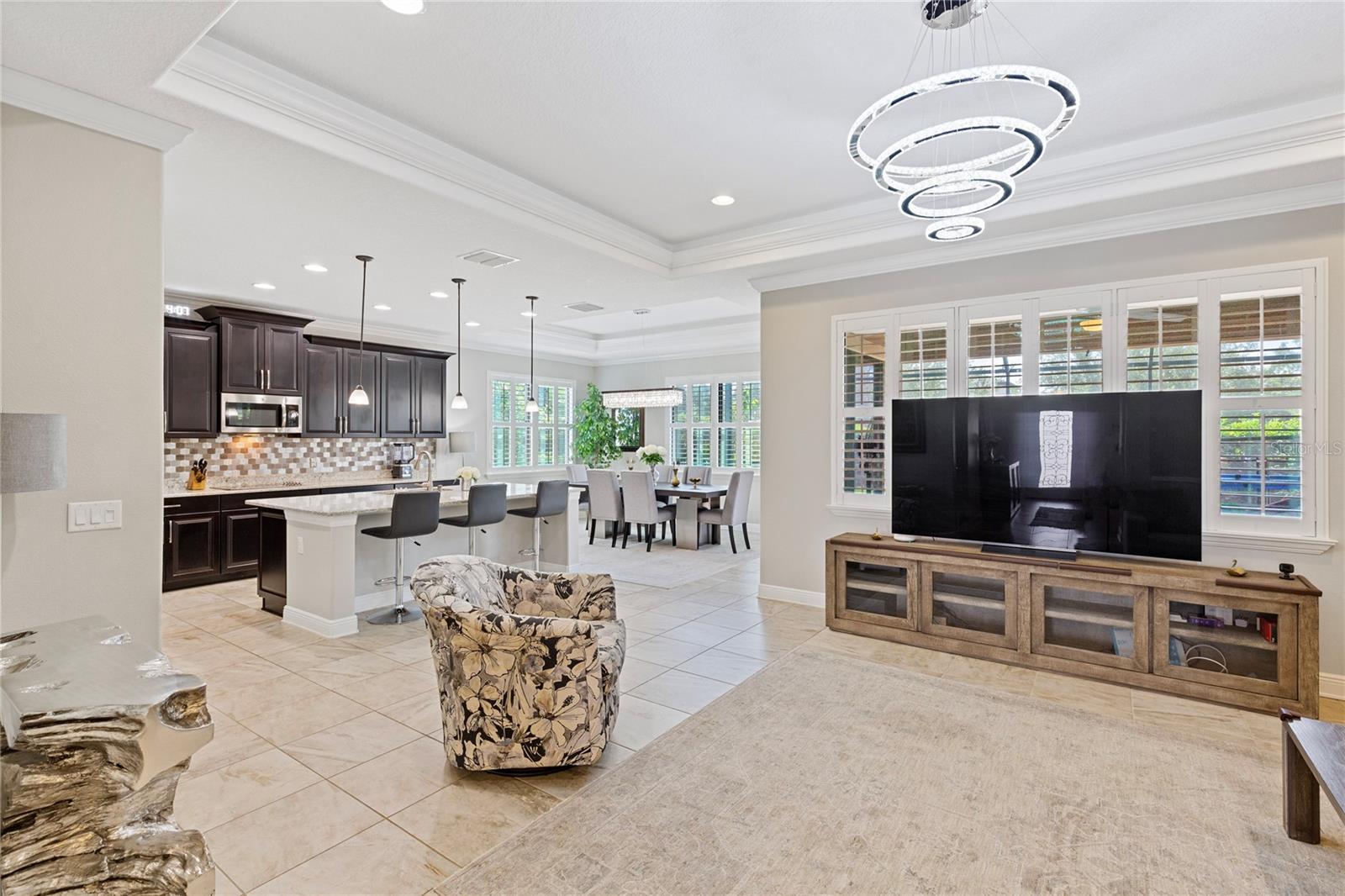743 WELLINGTON COURT