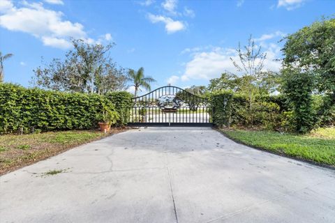 Tiny photo for 519 NW 7th Avenue, Crystal River, FL 34428 (MLS # G5100737)