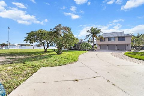 Tiny photo for 519 NW 7th Avenue, Crystal River, FL 34428 (MLS # G5100737)