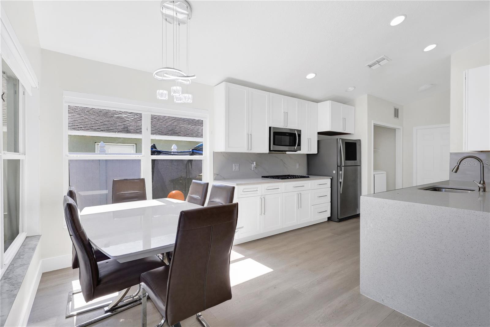WESTON HILLS SUB - Residential