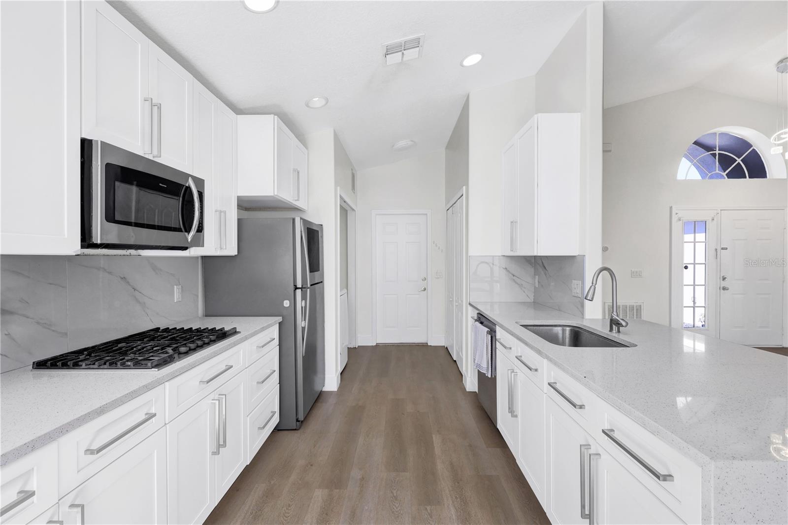 WESTON HILLS SUB - Residential