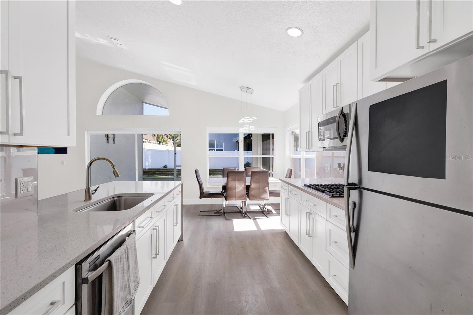 WESTON HILLS SUB - Residential
