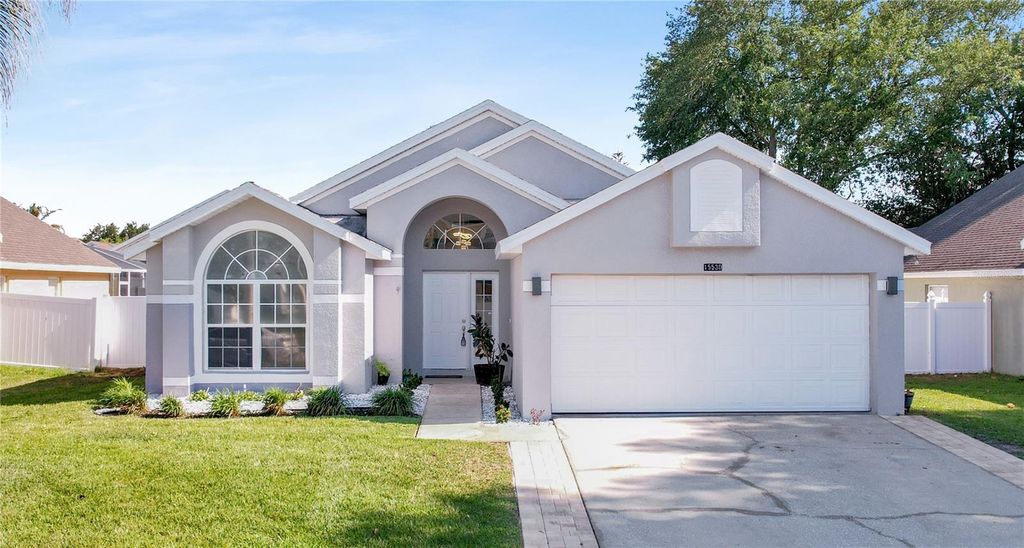Photo of 15530 Bay Vista Drive, Clermont, FL 34714 (MLS # S5150070)