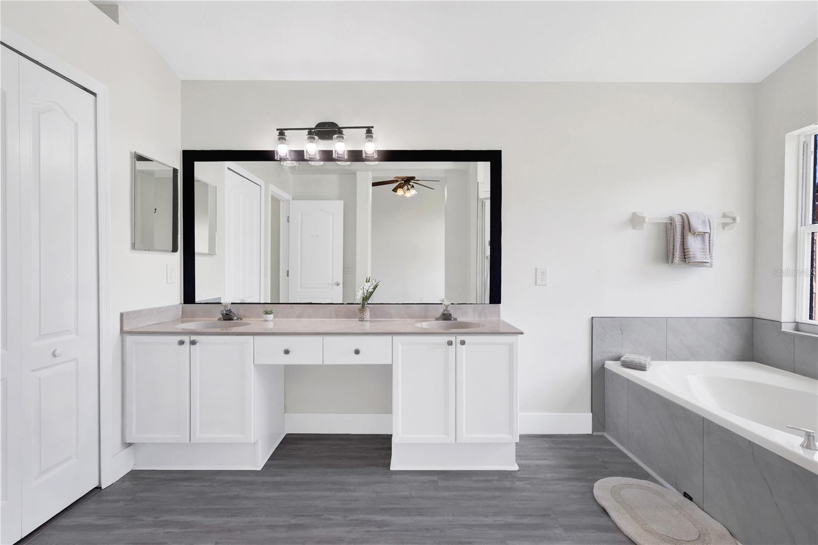 WESTON HILLS SUB - Residential