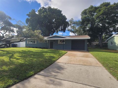 A home in LARGO