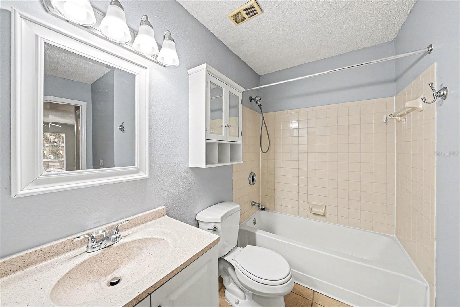 THE HIGHLANDS AT HUNTERS GREEN - Residential