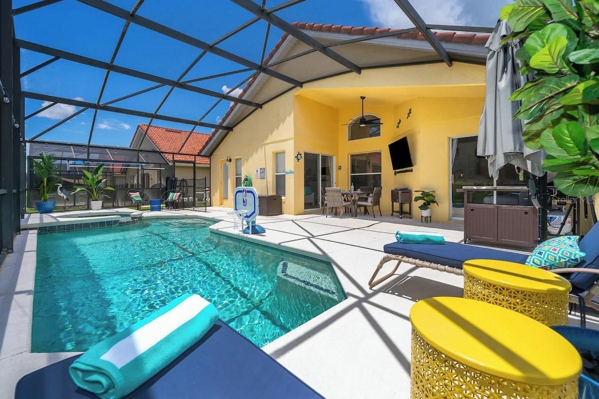 AVIANA PH 01 - Residential