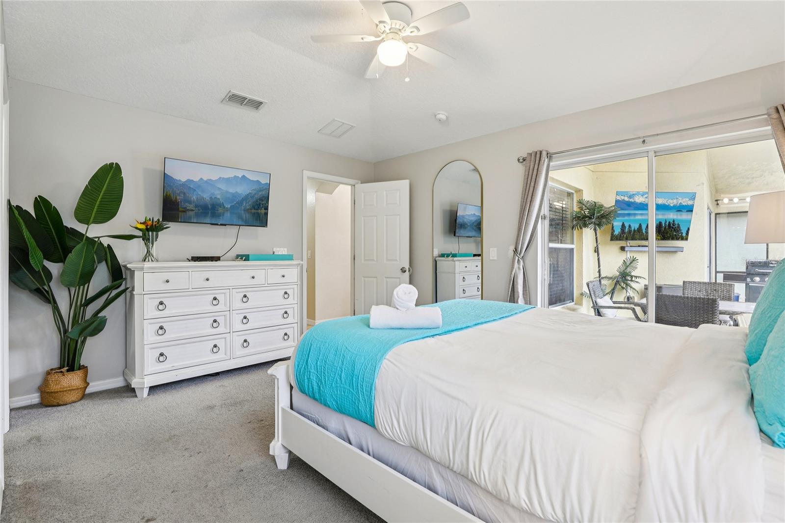 AVIANA PH 01 - Residential