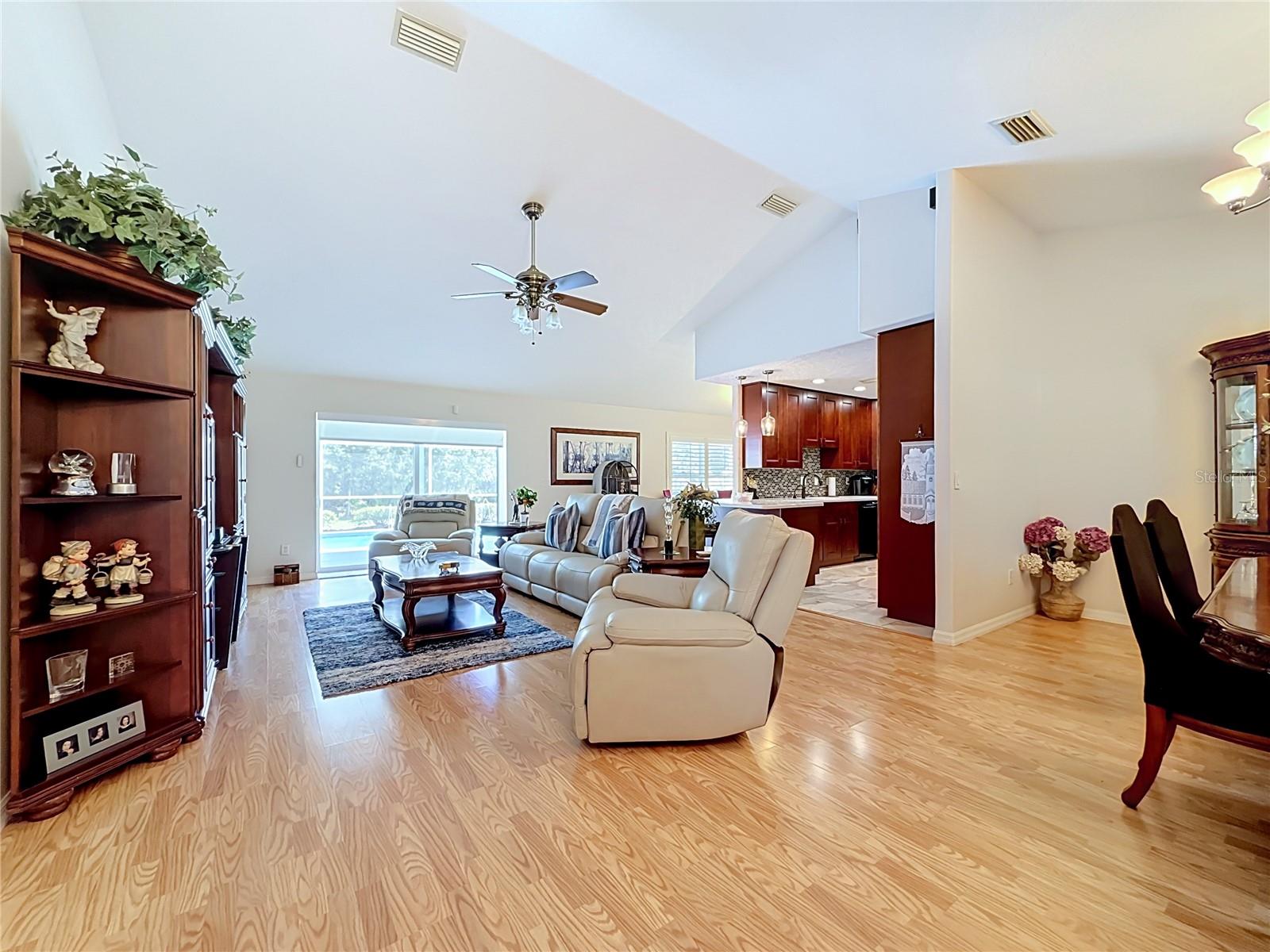 18815 CARR DRIVE