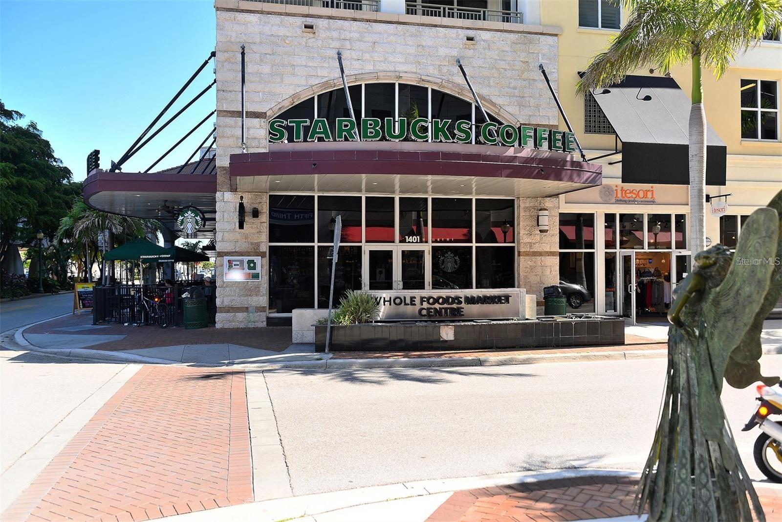 BROADWAY PROMENADE - Residential Lease