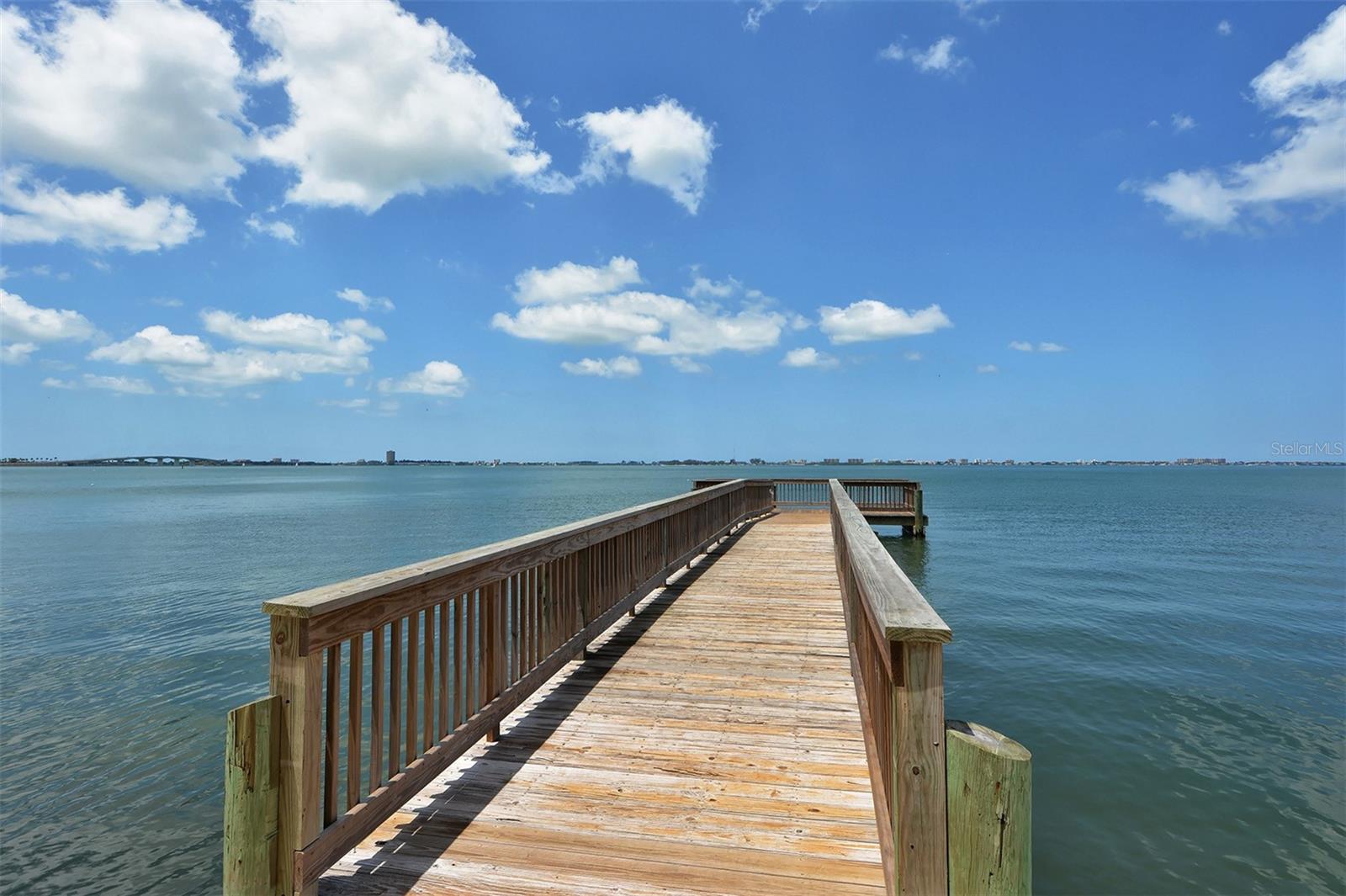 BROADWAY PROMENADE - Residential Lease