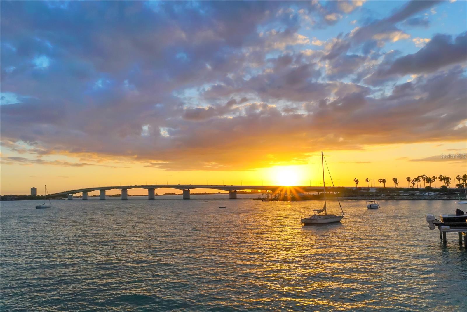 BROADWAY PROMENADE - Residential Lease