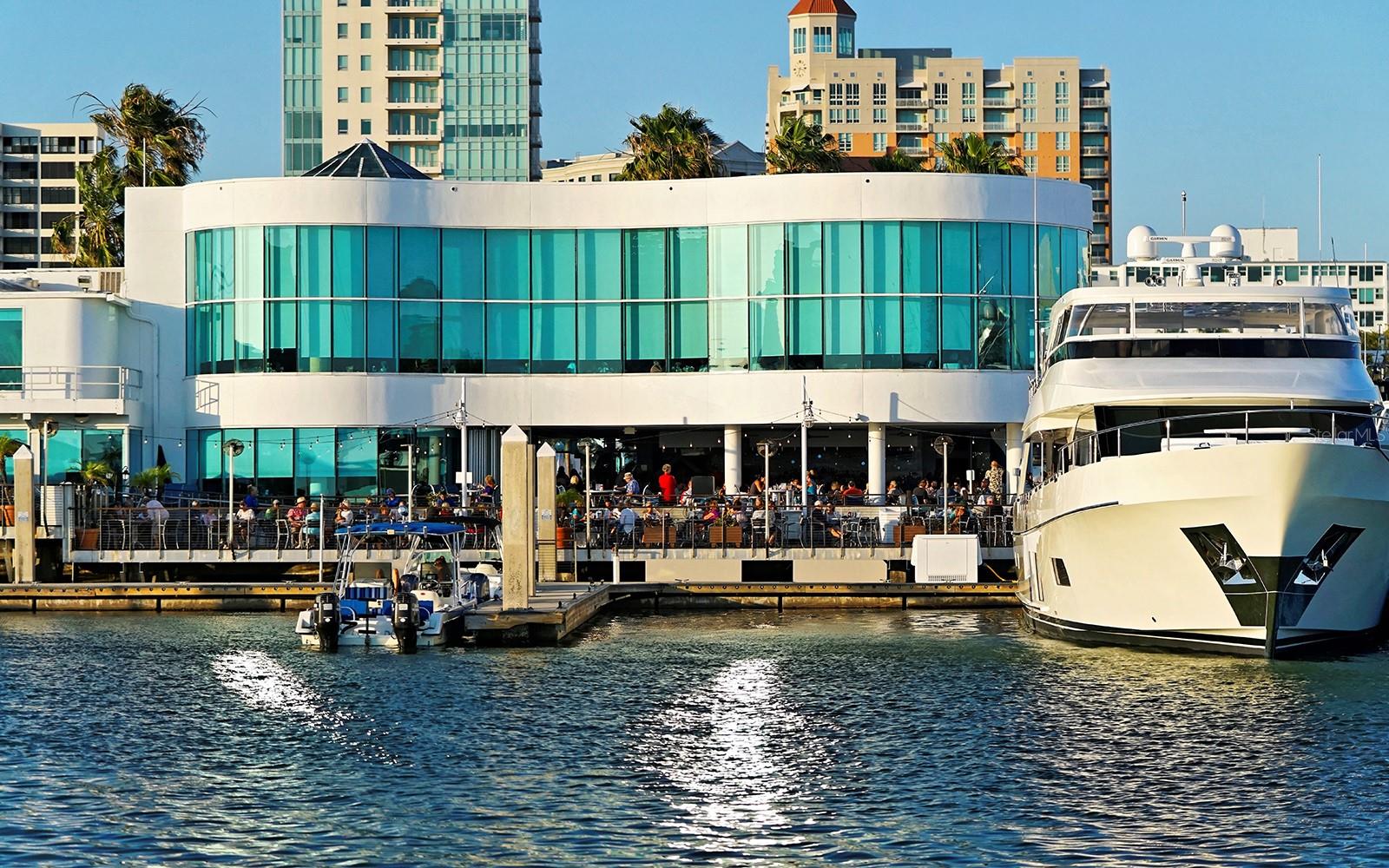 BROADWAY PROMENADE - Residential Lease