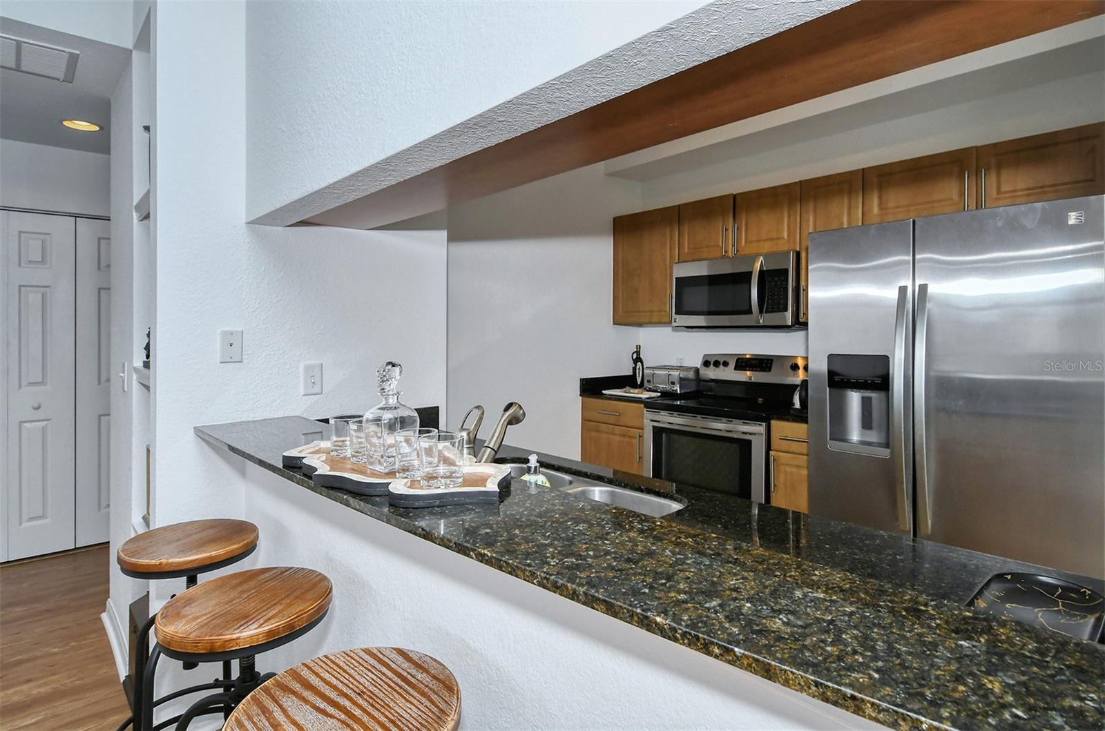 BROADWAY PROMENADE - Residential Lease