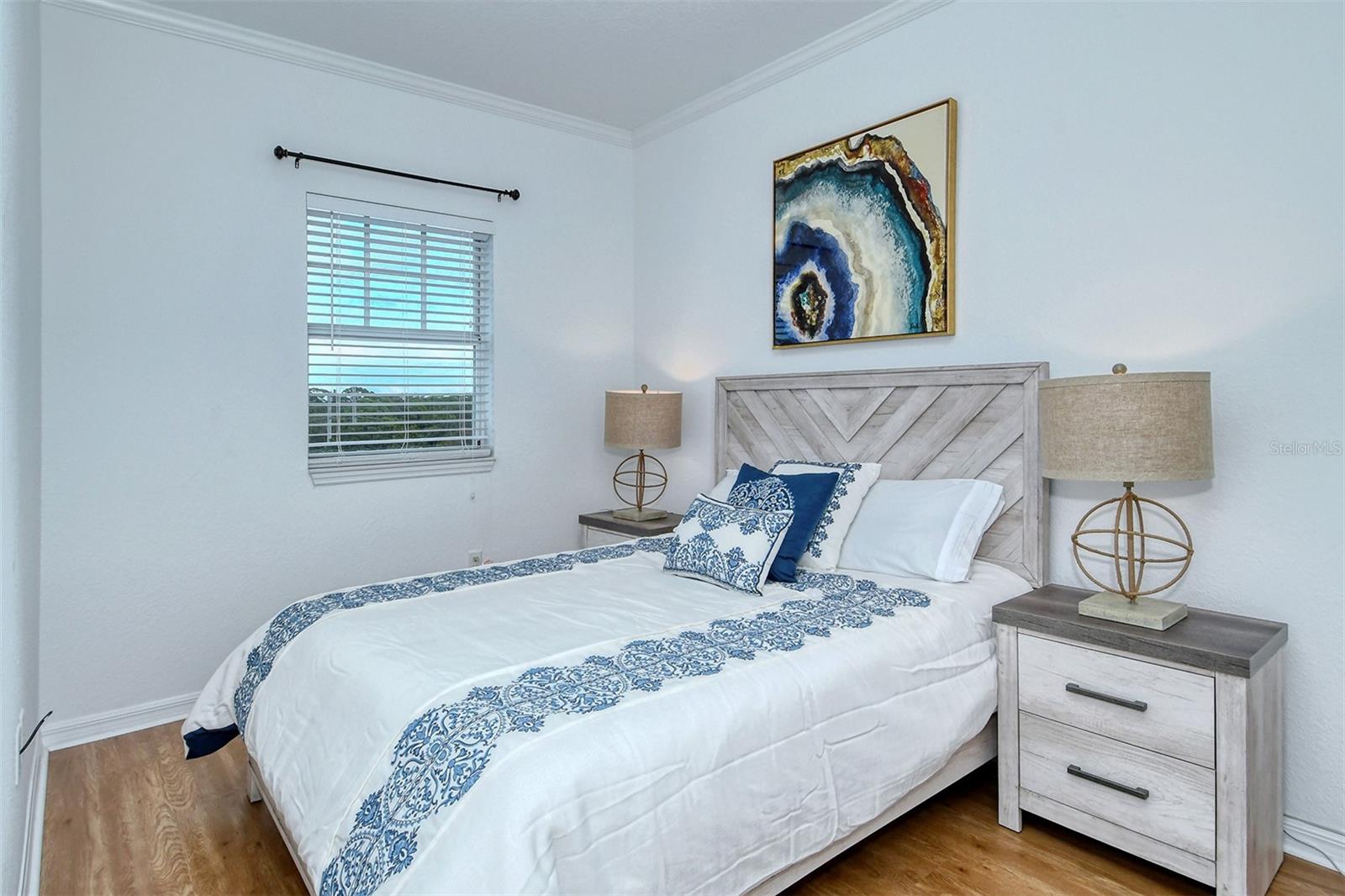 BROADWAY PROMENADE - Residential Lease