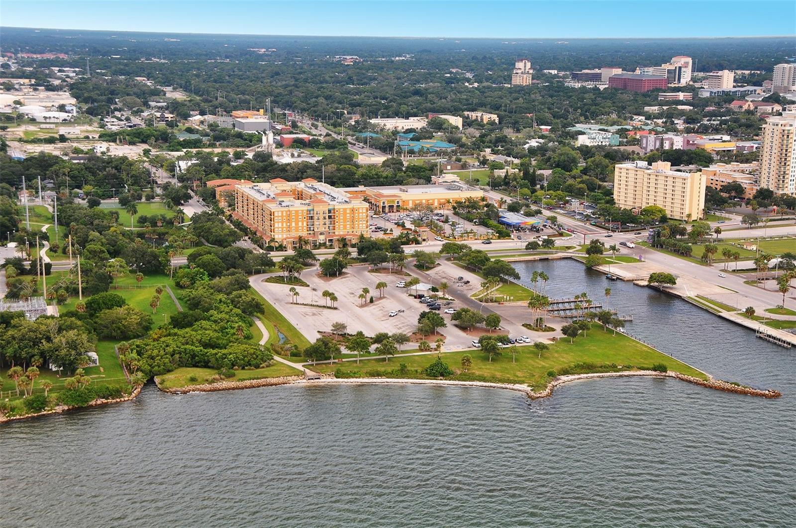 BROADWAY PROMENADE - Residential Lease