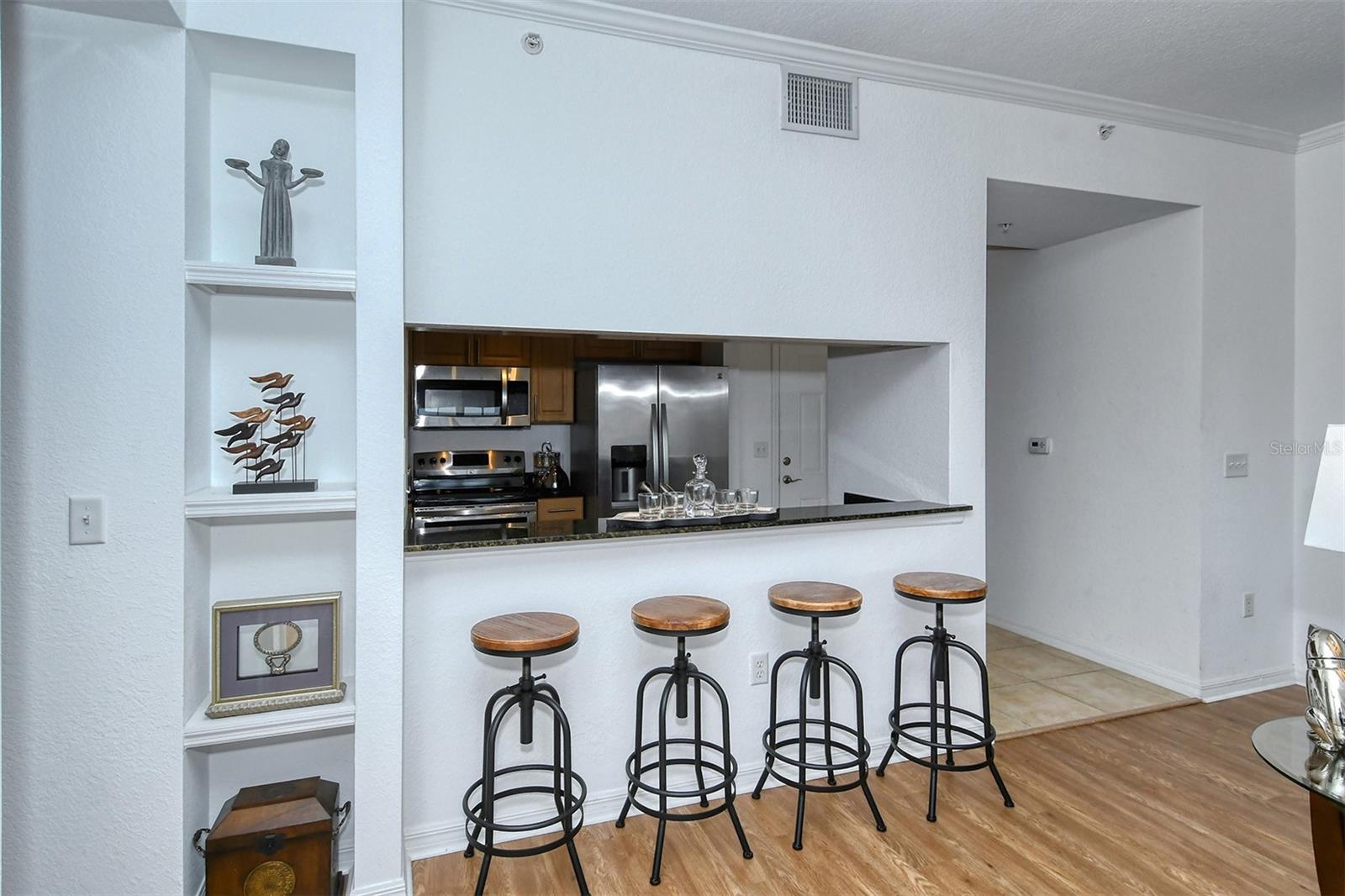 BROADWAY PROMENADE - Residential Lease