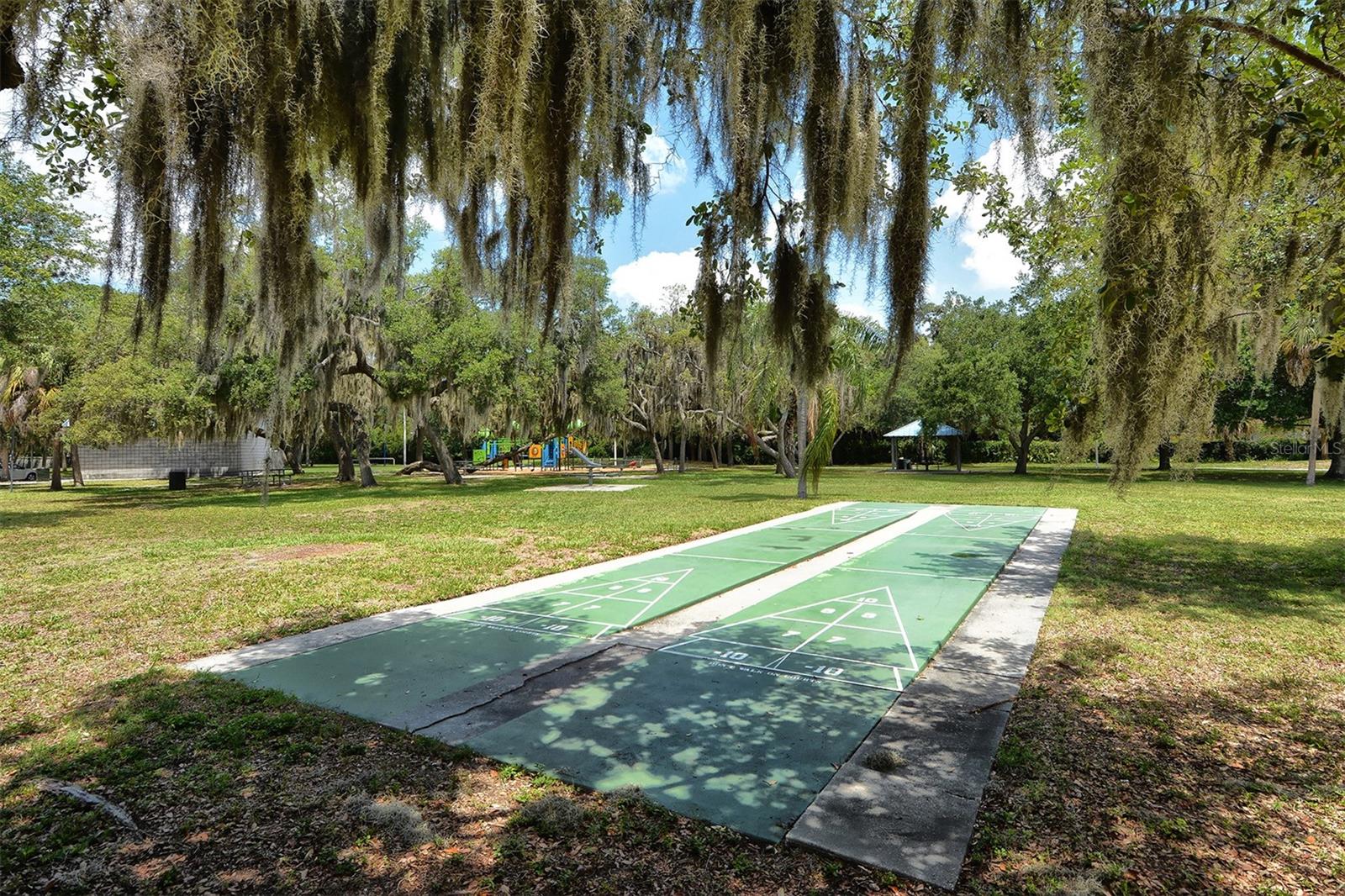 BROADWAY PROMENADE - Residential Lease
