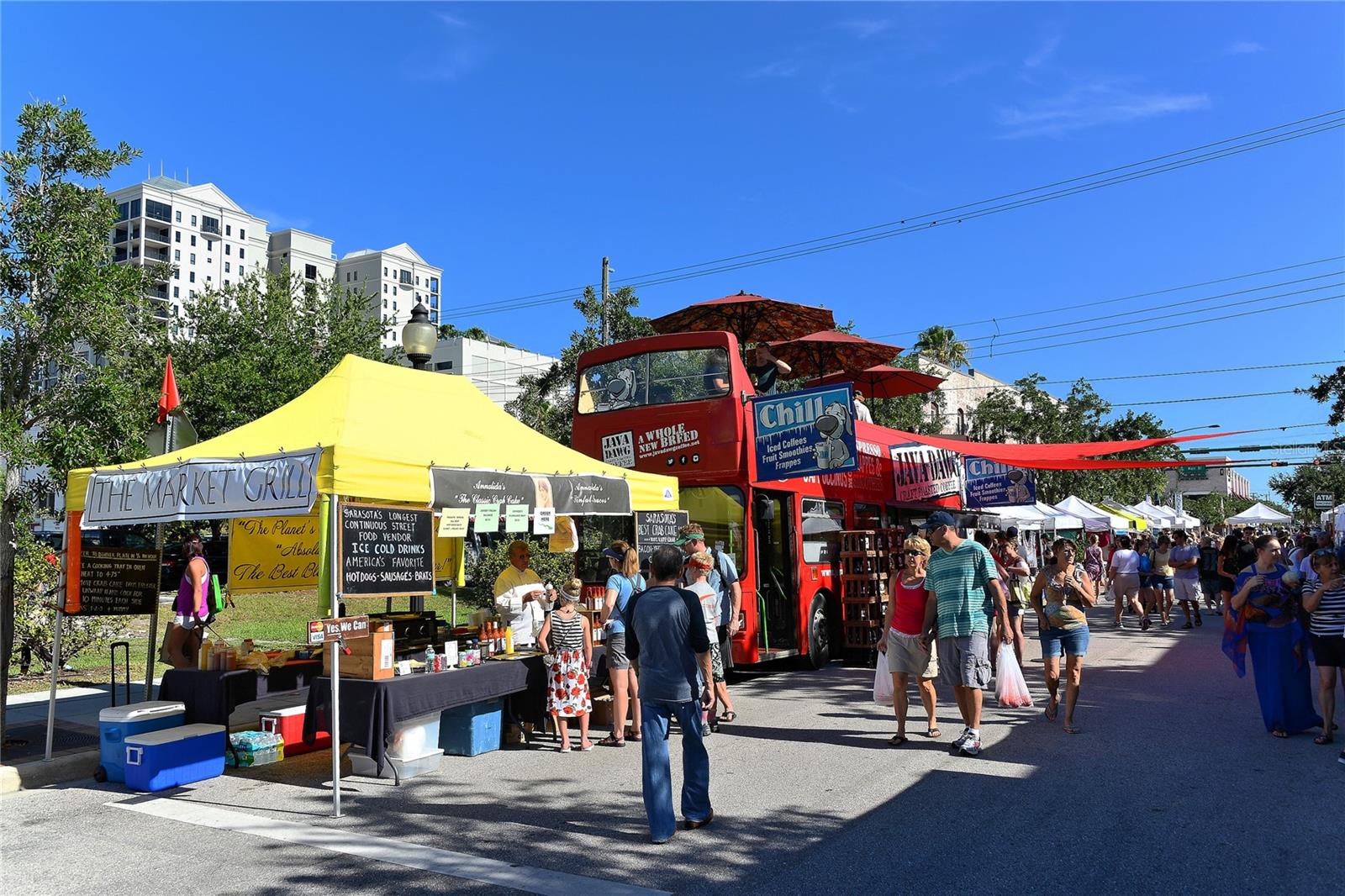 BROADWAY PROMENADE - Residential Lease