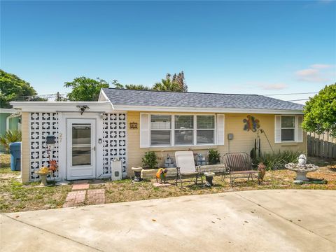 Photo of 27 Alamanda Drive, Ormond Beach, FL 32176 (MLS # O6406406)