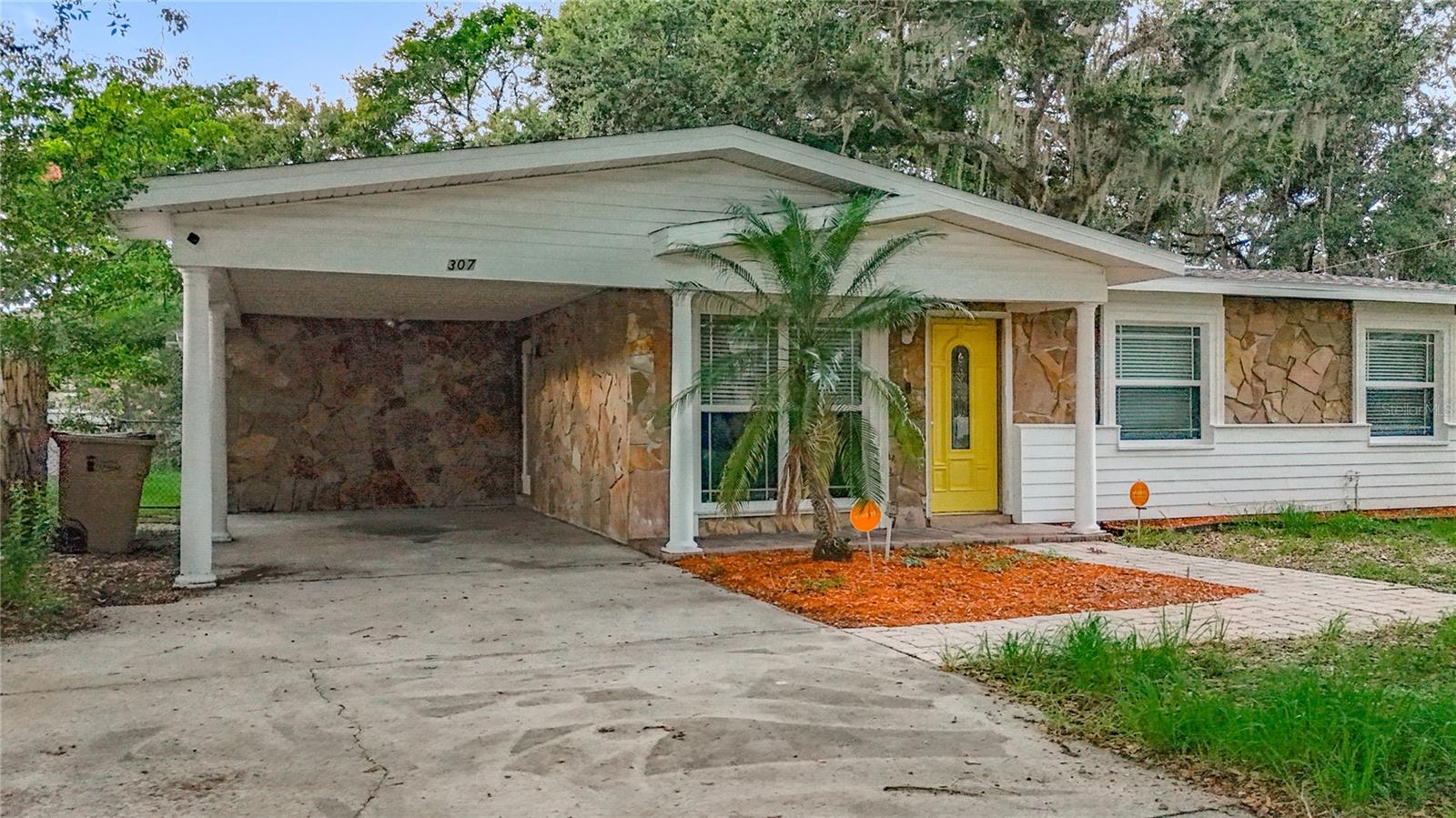 307 FERN CLIFF AVENUE