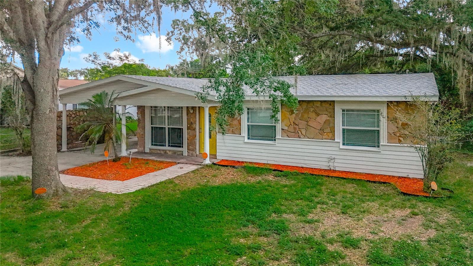 307 FERN CLIFF AVENUE
