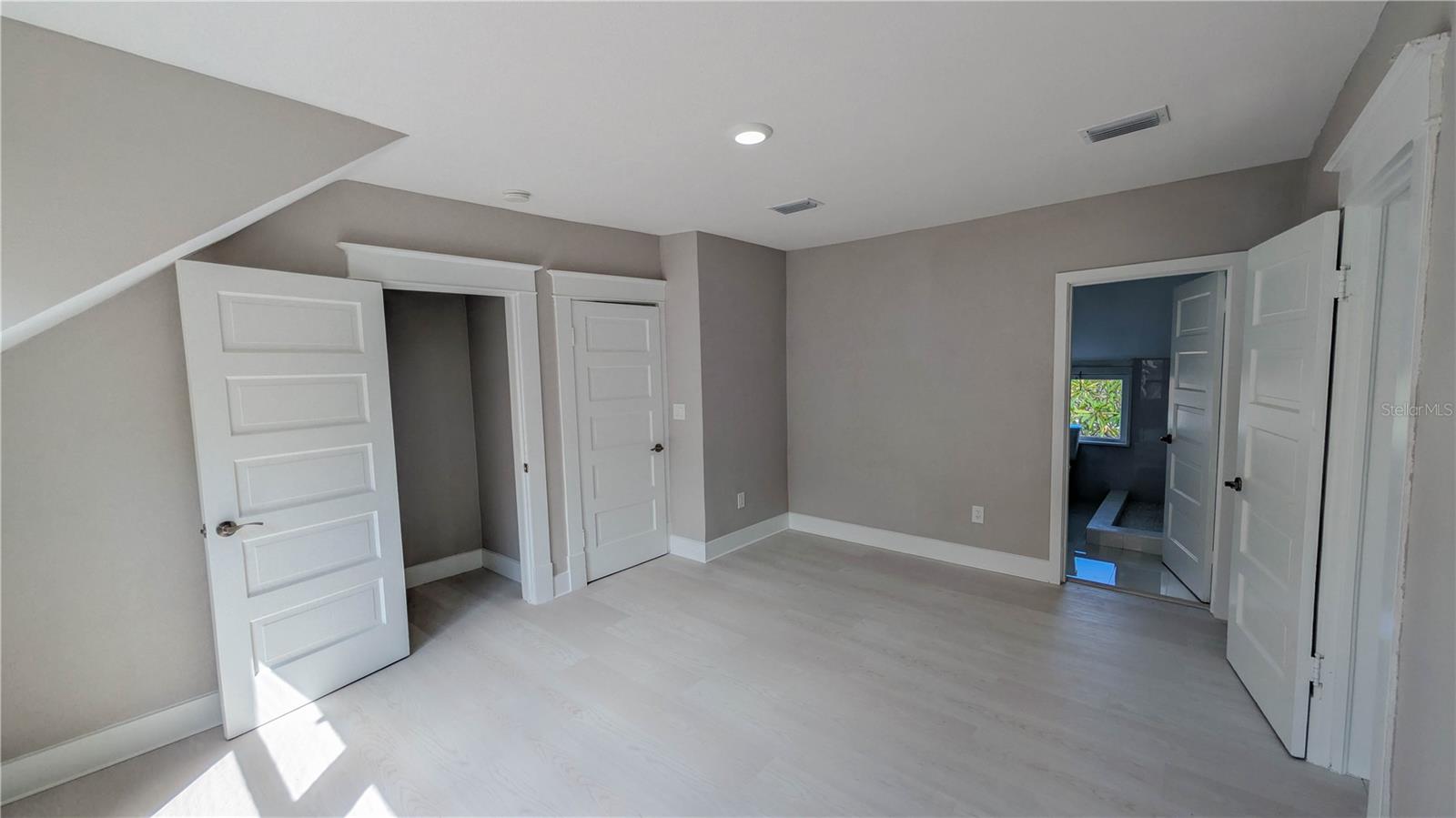 LANGS BUNGALOW COURT - Residential Income