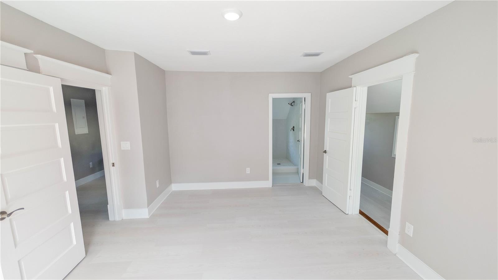 LANGS BUNGALOW COURT - Residential Income