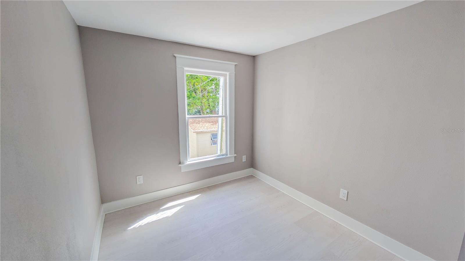 LANGS BUNGALOW COURT - Residential Income