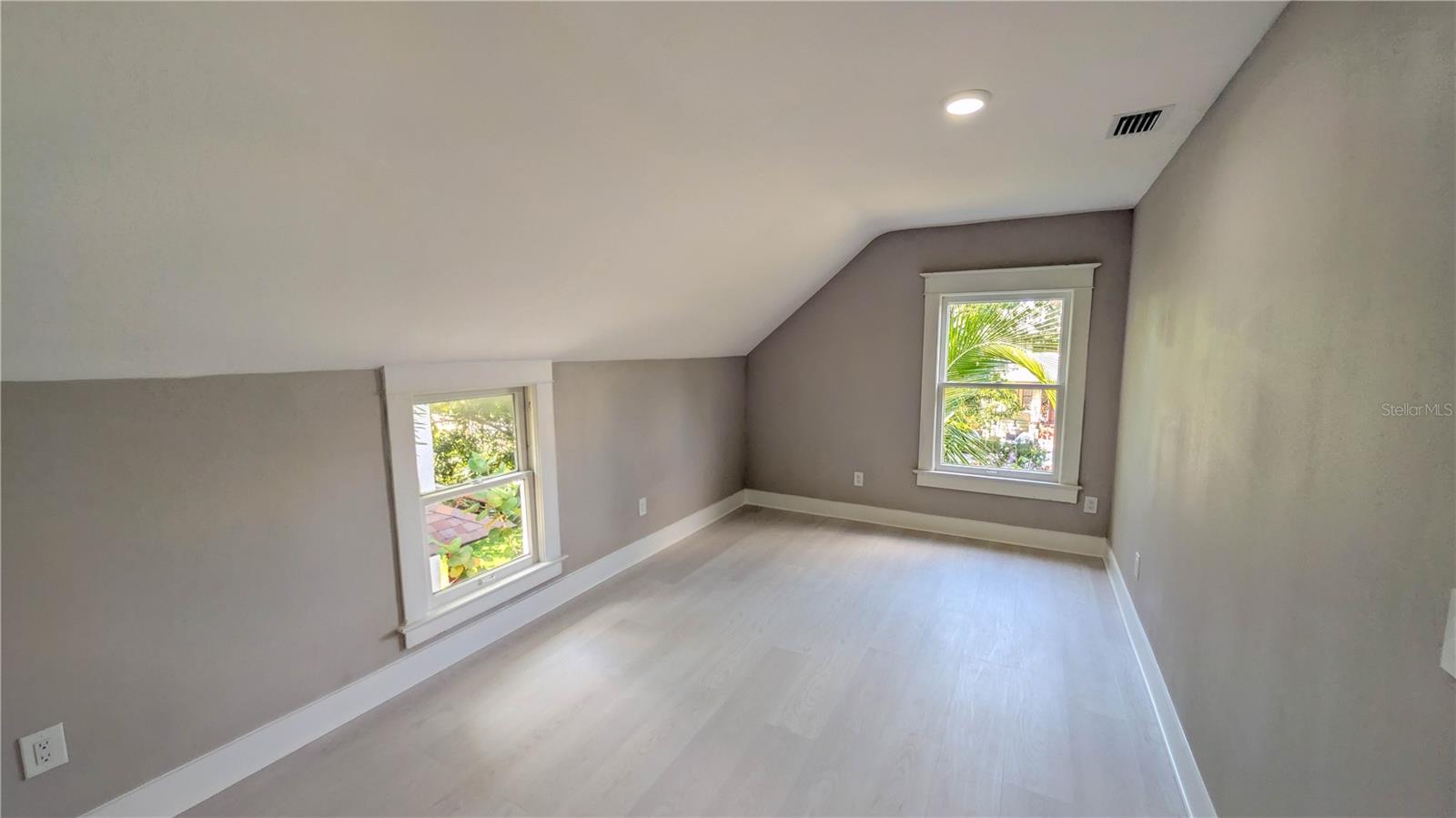 LANGS BUNGALOW COURT - Residential Income