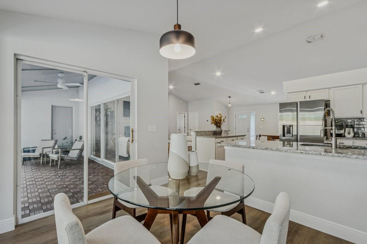 ESTATES AT BENT OAKS - Residential