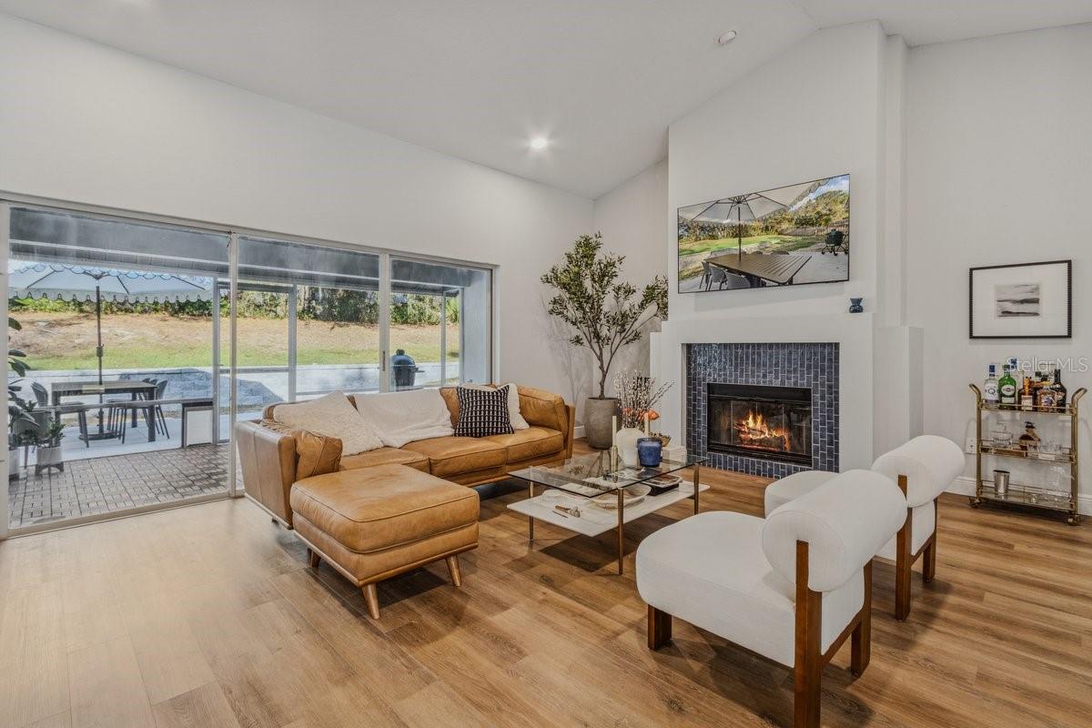 ESTATES AT BENT OAKS - Residential