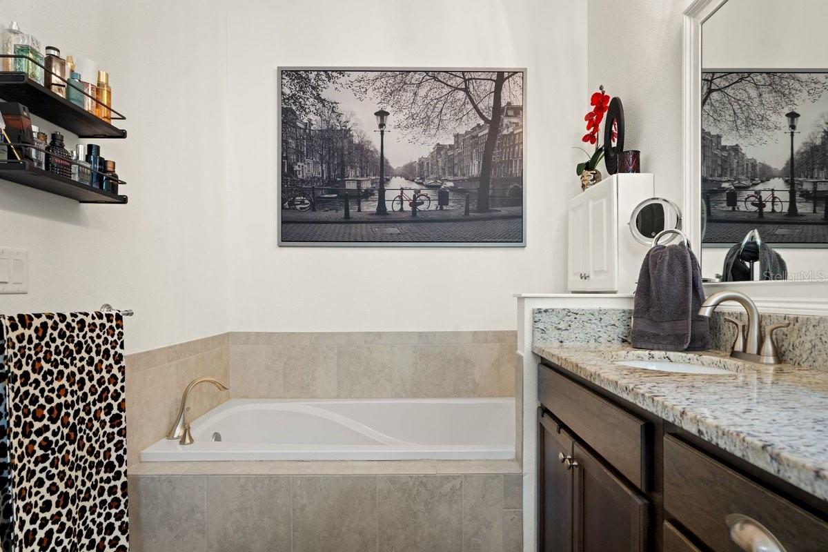 MOSAIC PH 1B - Residential