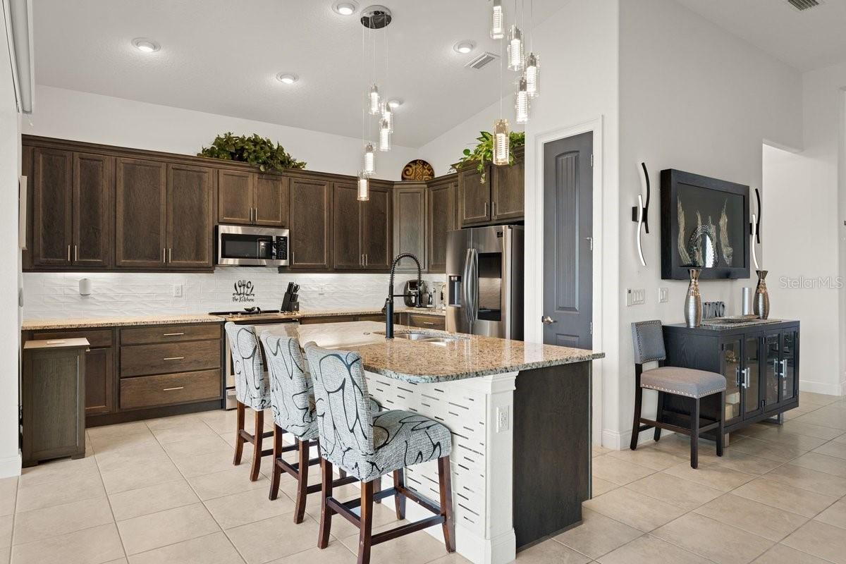 MOSAIC PH 1B - Residential