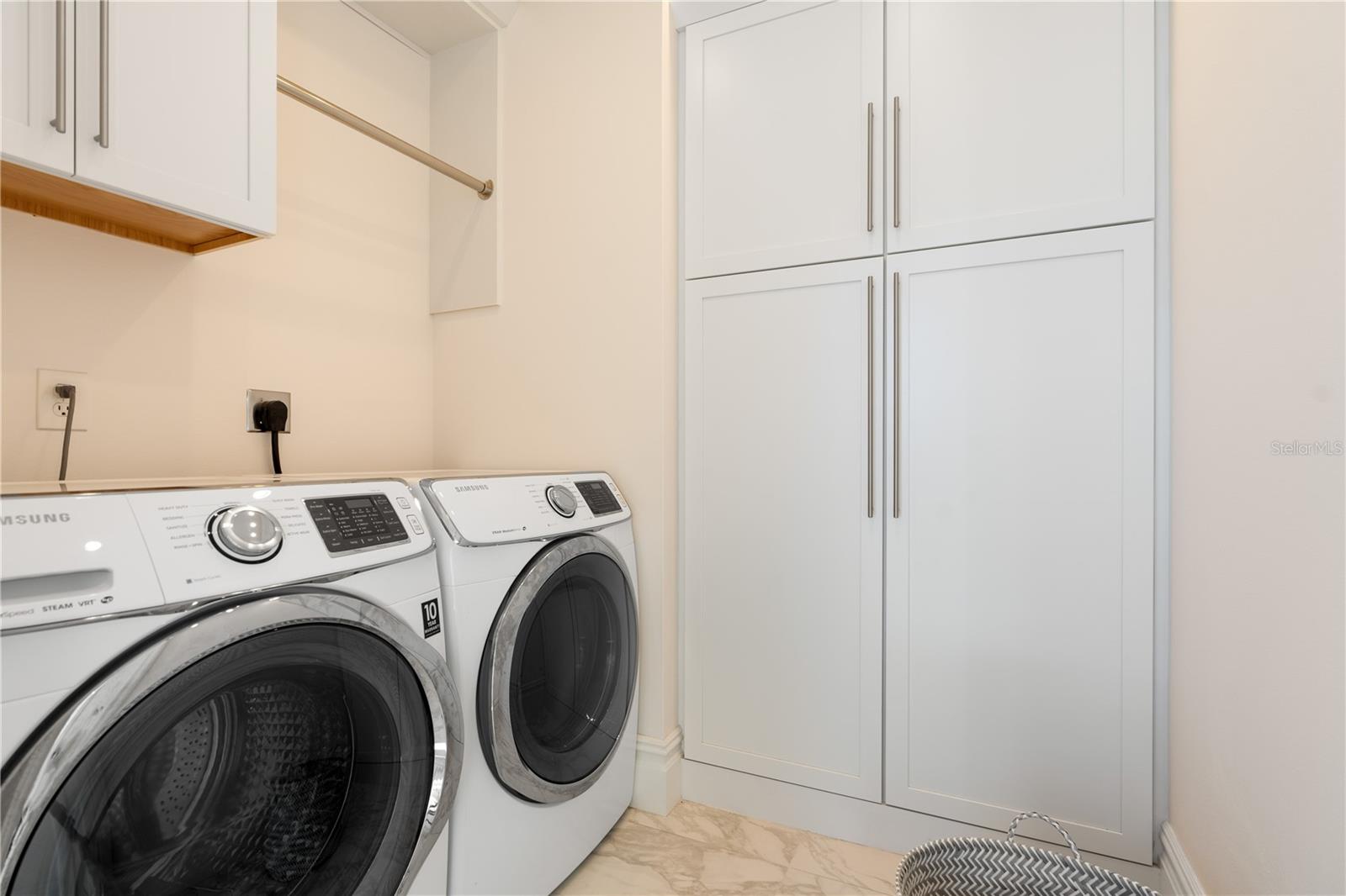 HAMMOCK DUNES - Residential