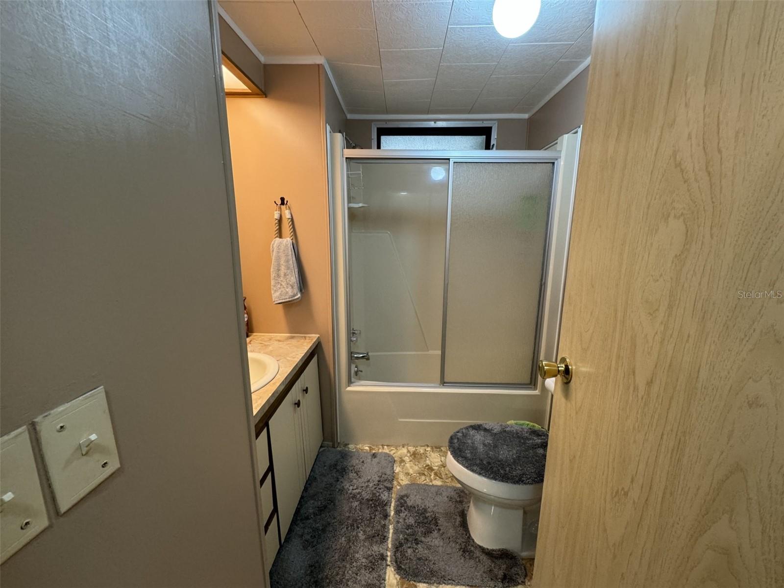 WALK IN THE WATER VILLAGE UNIT 01 - Residential