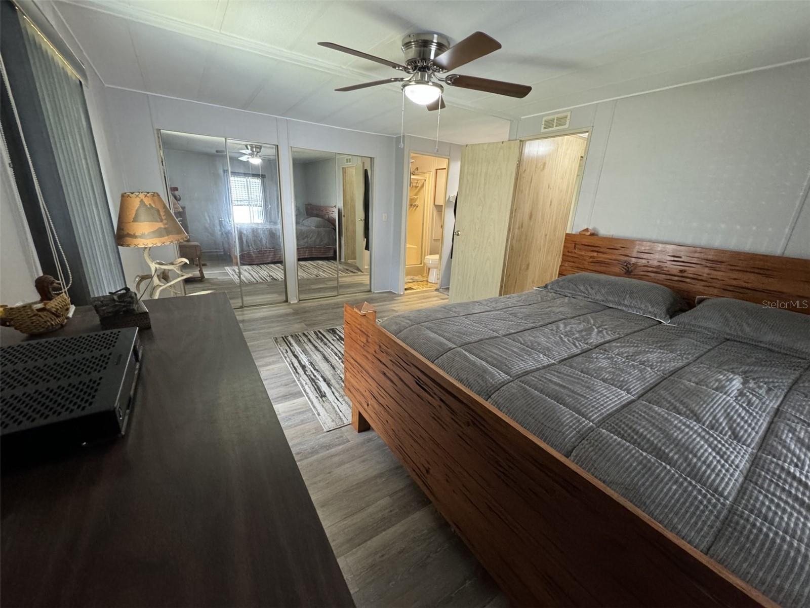 WALK IN THE WATER VILLAGE UNIT 01 - Residential