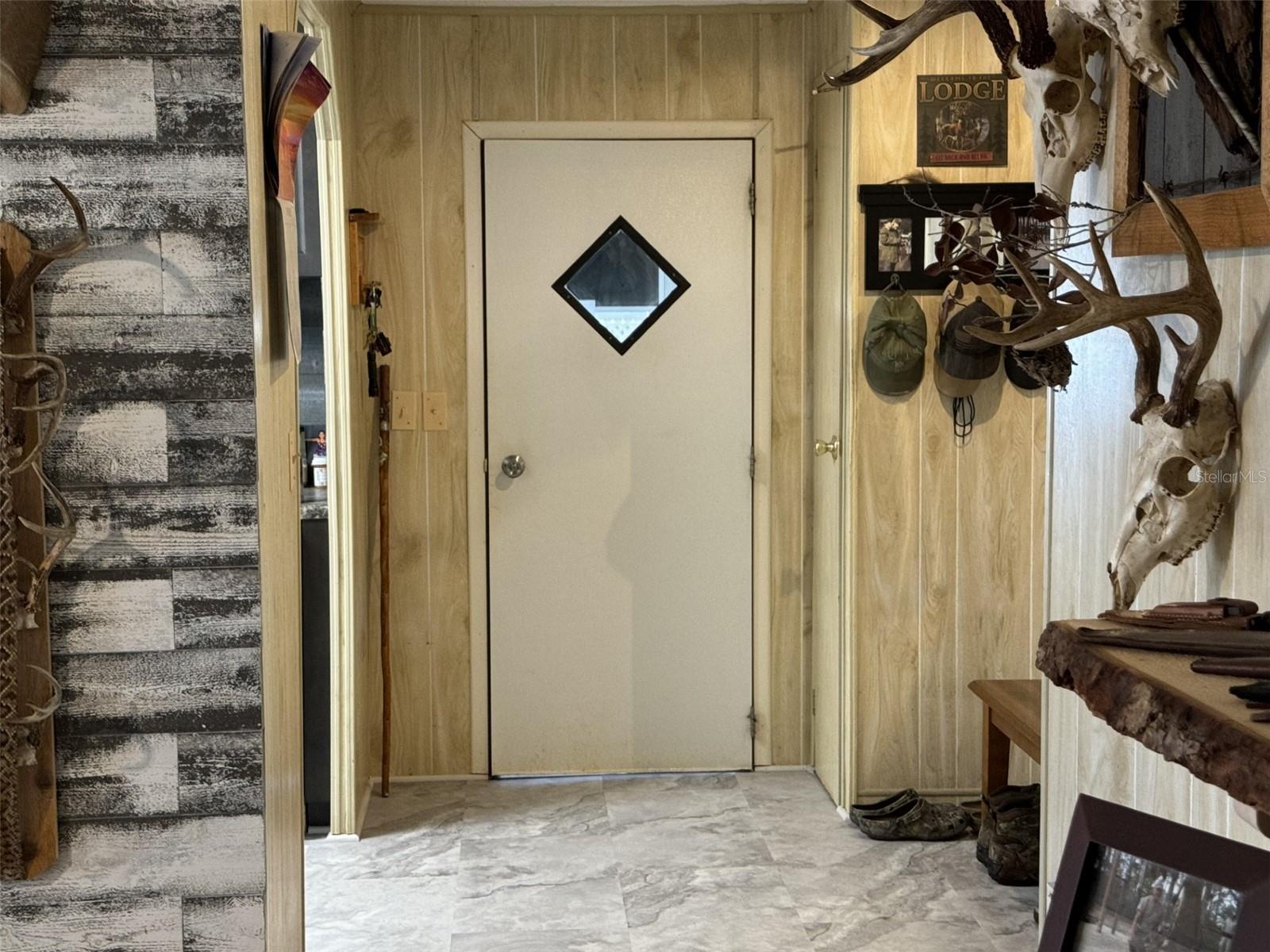 WALK IN THE WATER VILLAGE UNIT 01 - Residential
