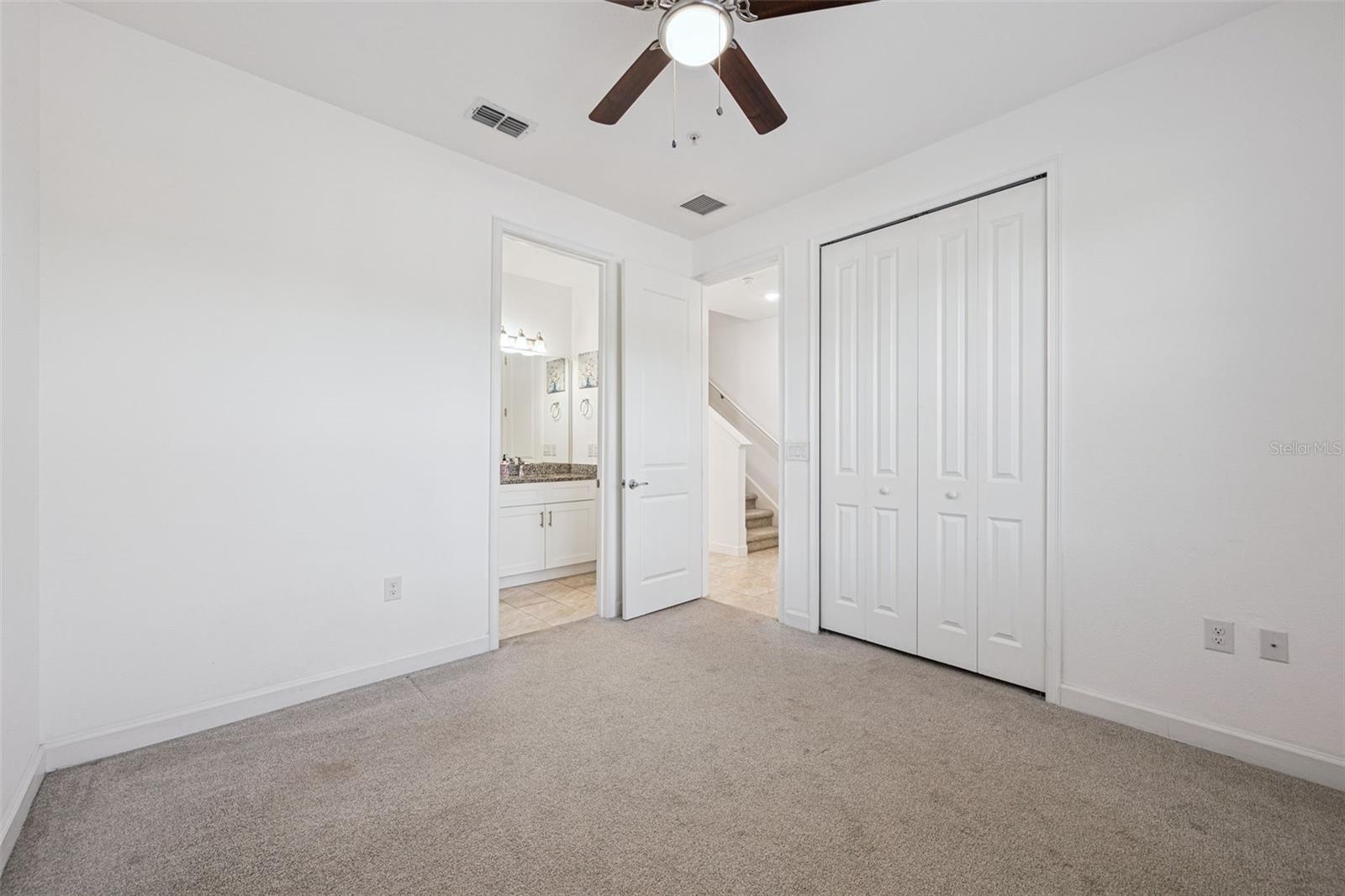 ROYAL ESTATES - Residential