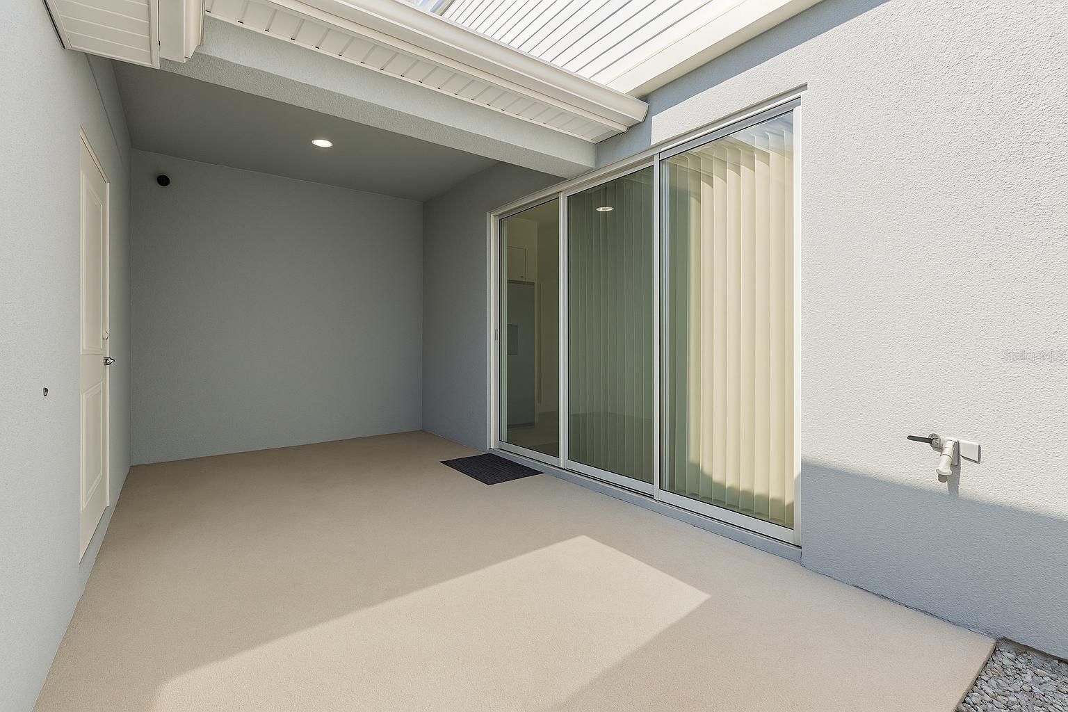 ROYAL ESTATES - Residential