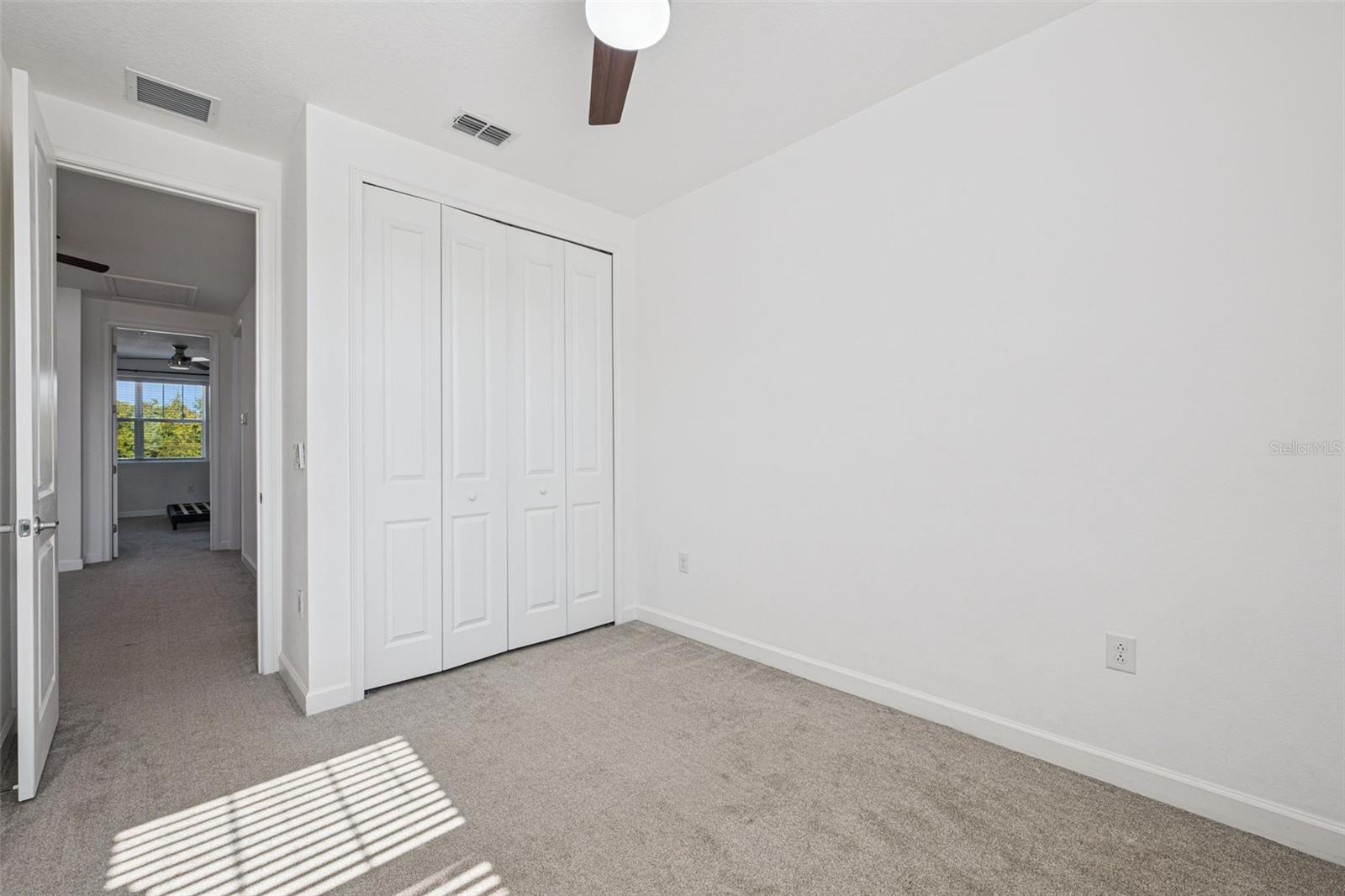 ROYAL ESTATES - Residential