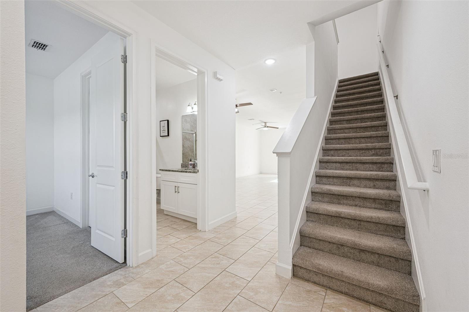 ROYAL ESTATES - Residential