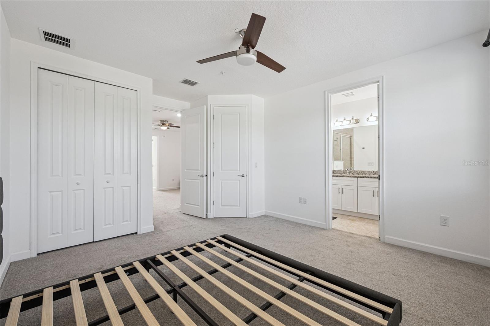 ROYAL ESTATES - Residential