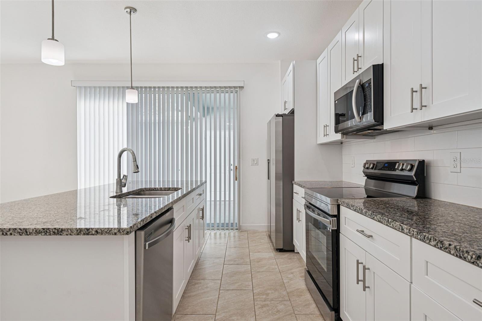 ROYAL ESTATES - Residential