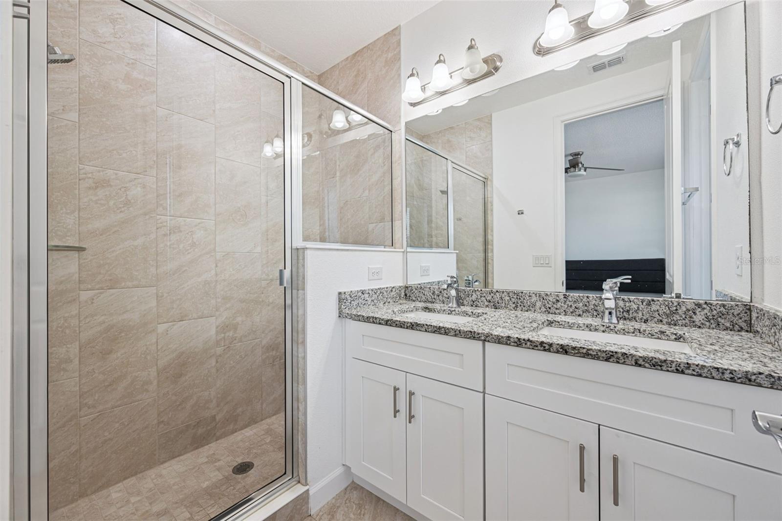 ROYAL ESTATES - Residential