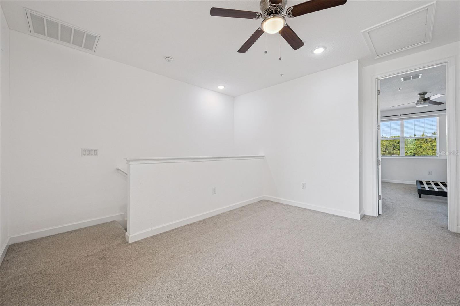 ROYAL ESTATES - Residential