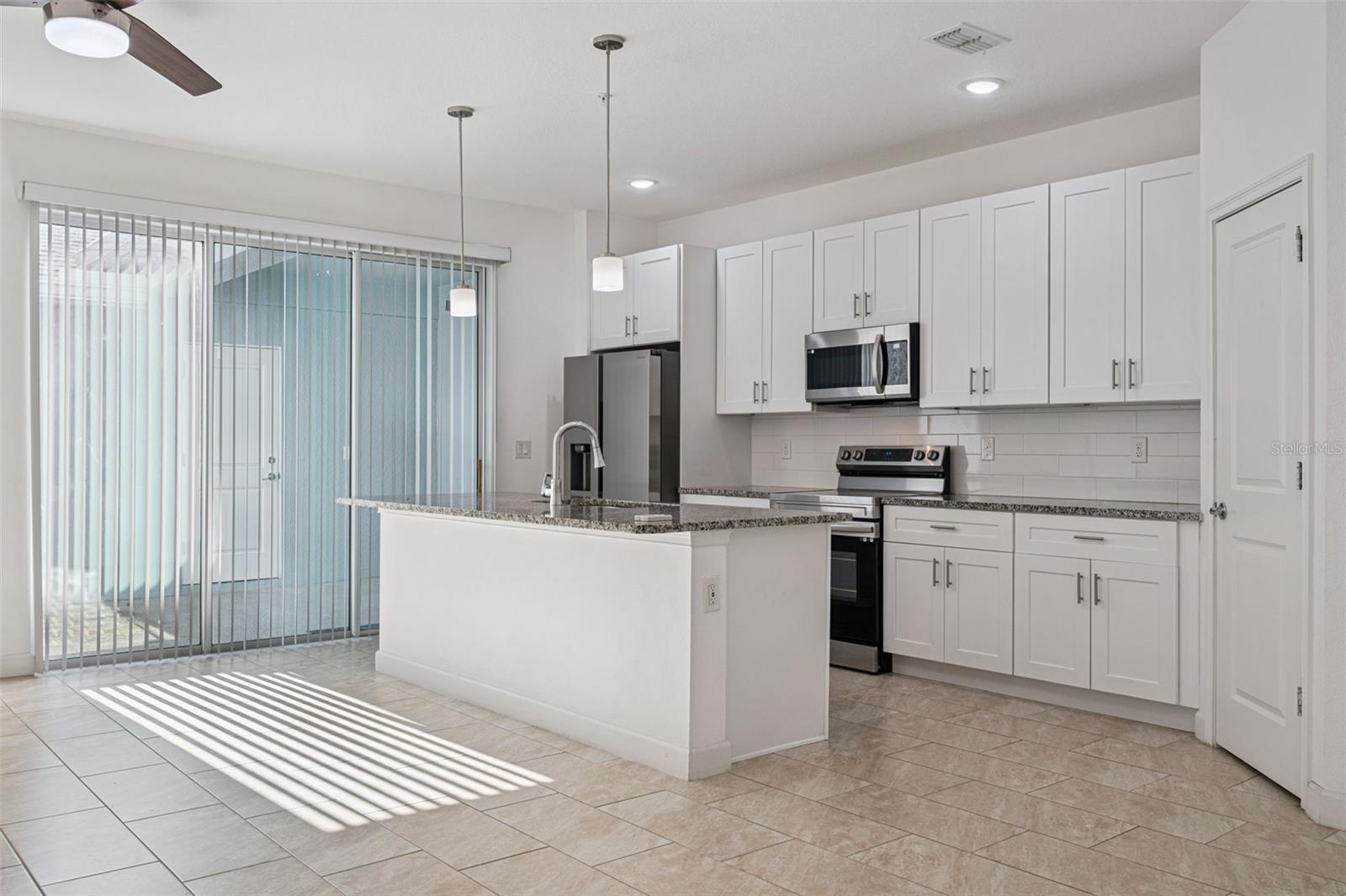 ROYAL ESTATES - Residential