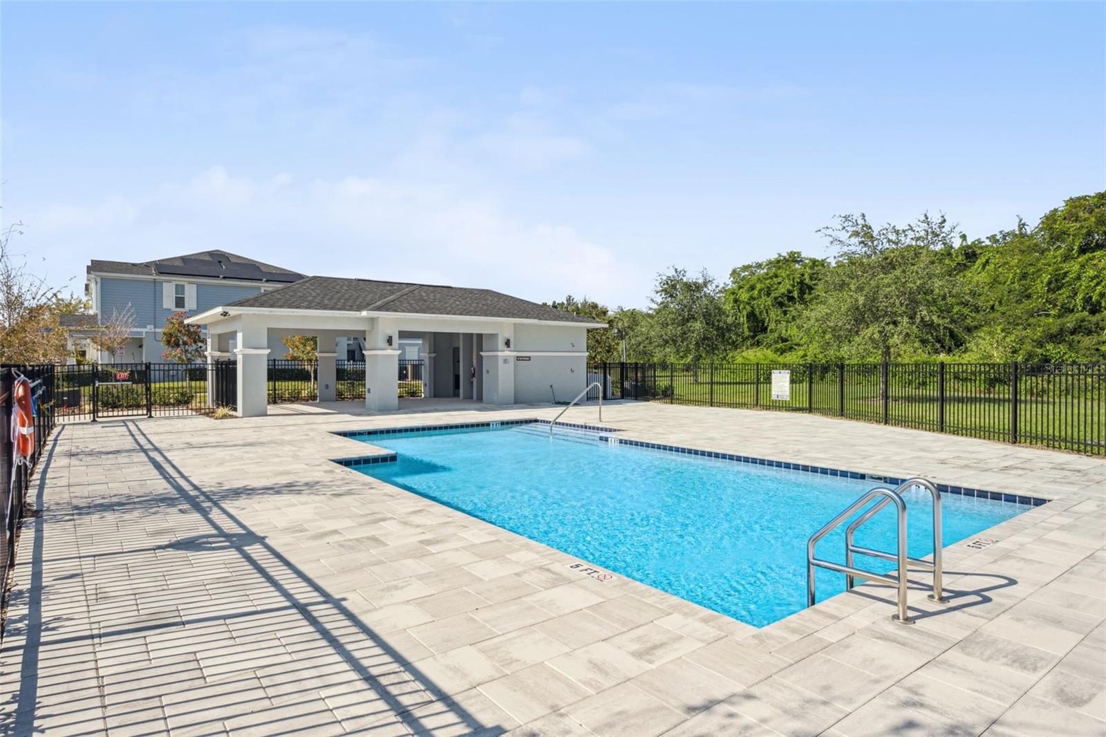 ROYAL ESTATES - Residential